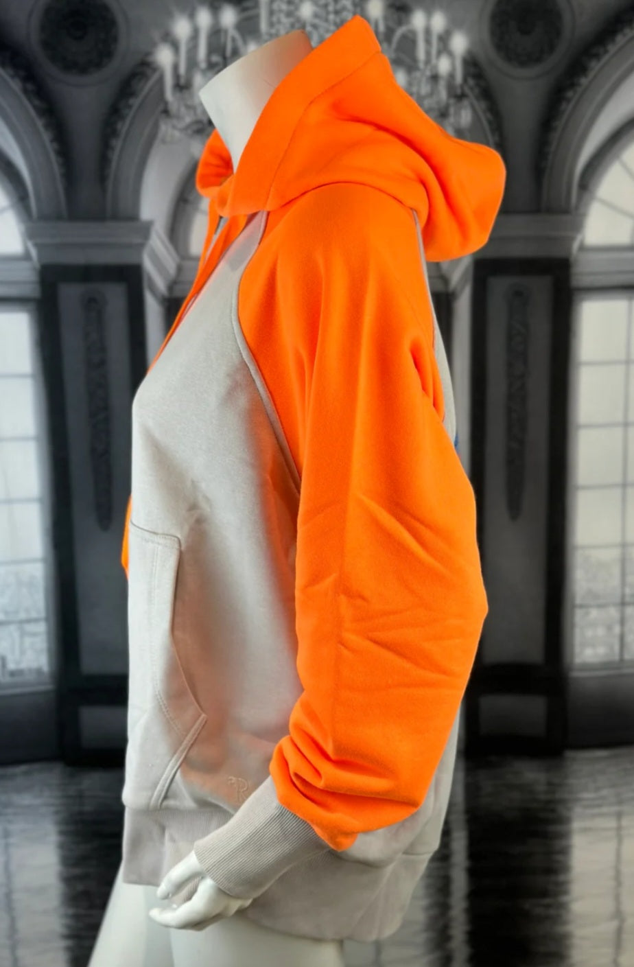 Sweatjacke "Betty Boop", grau/orange, Grösse onesize bis 42/44 von ROSE