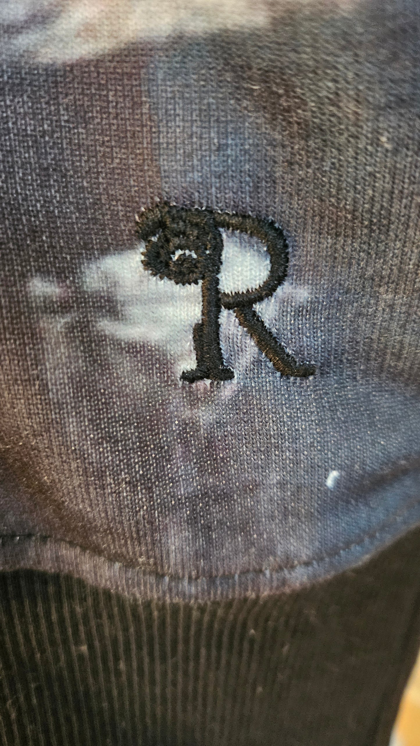 Kapuzenhoodie schwarz mit Seitenschlitz "Mickey", Gr. onesize bis 44 von ROSE