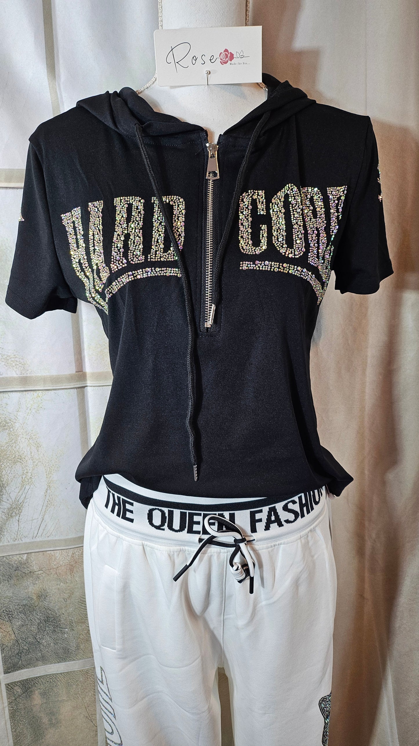 Kapuzenshirt schwarz "Hardcore", Gr. onesize bis 42 von ROSE