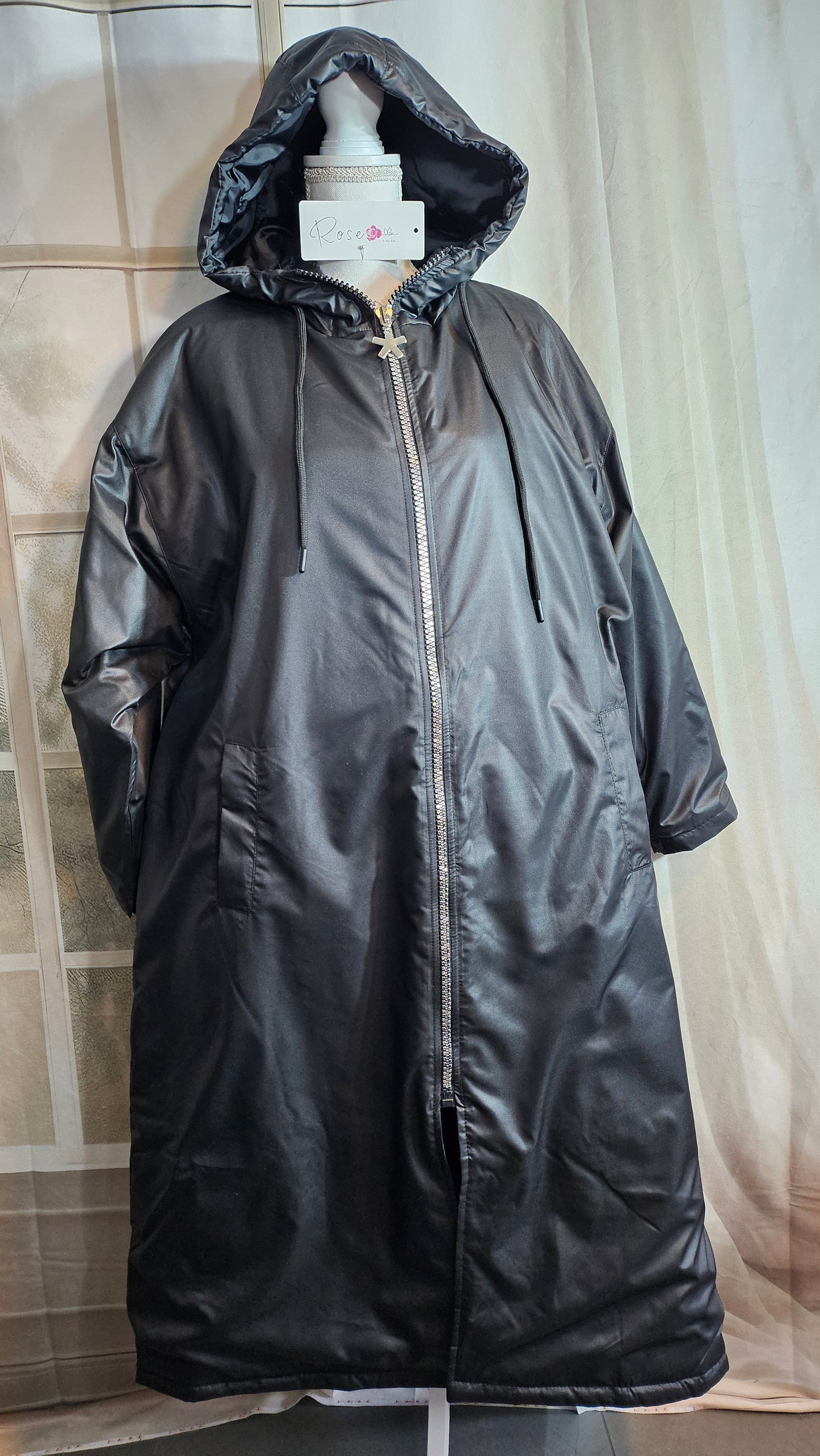 Mantel "Mickey" schwarz, Grösse 42 - 44/46 von ROSE