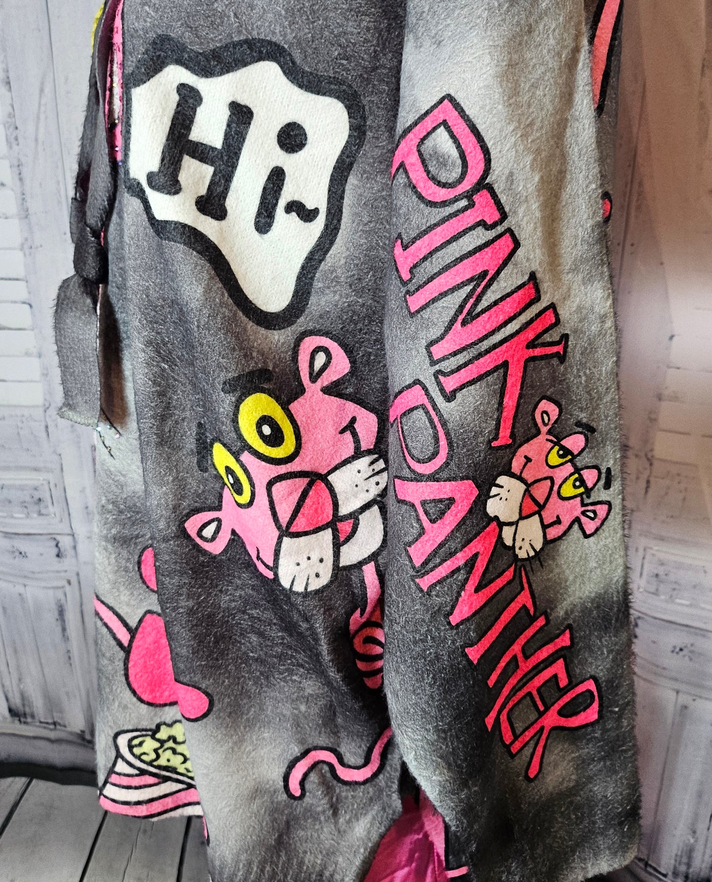 Pullover "Pink Panther" grau, Grösse oversize bis 44 von ROSE