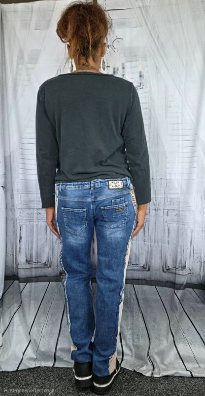 Jeanshose "Löwe", Grösse onesize 38 - 42, von ROSE