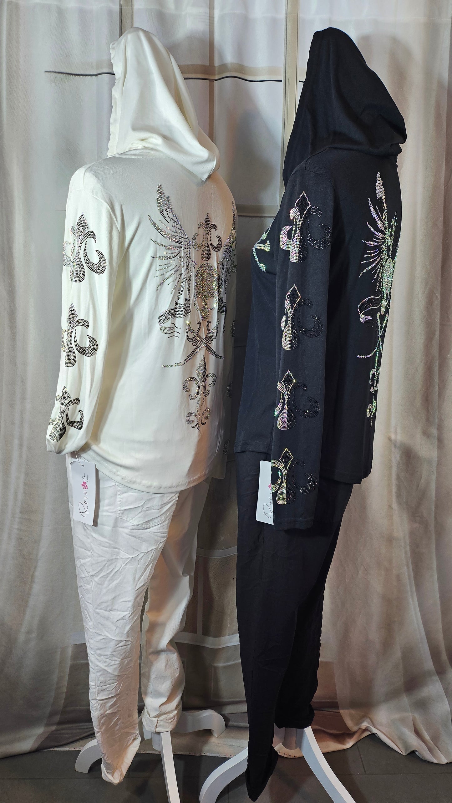 Kapuzensweatshirt "Skull mit Wings", onesize bis 42 von ROSE