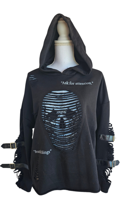 Pullover "Skull stylisch" in schwarz, onesize 38 bis 42/44 von ISSIMA