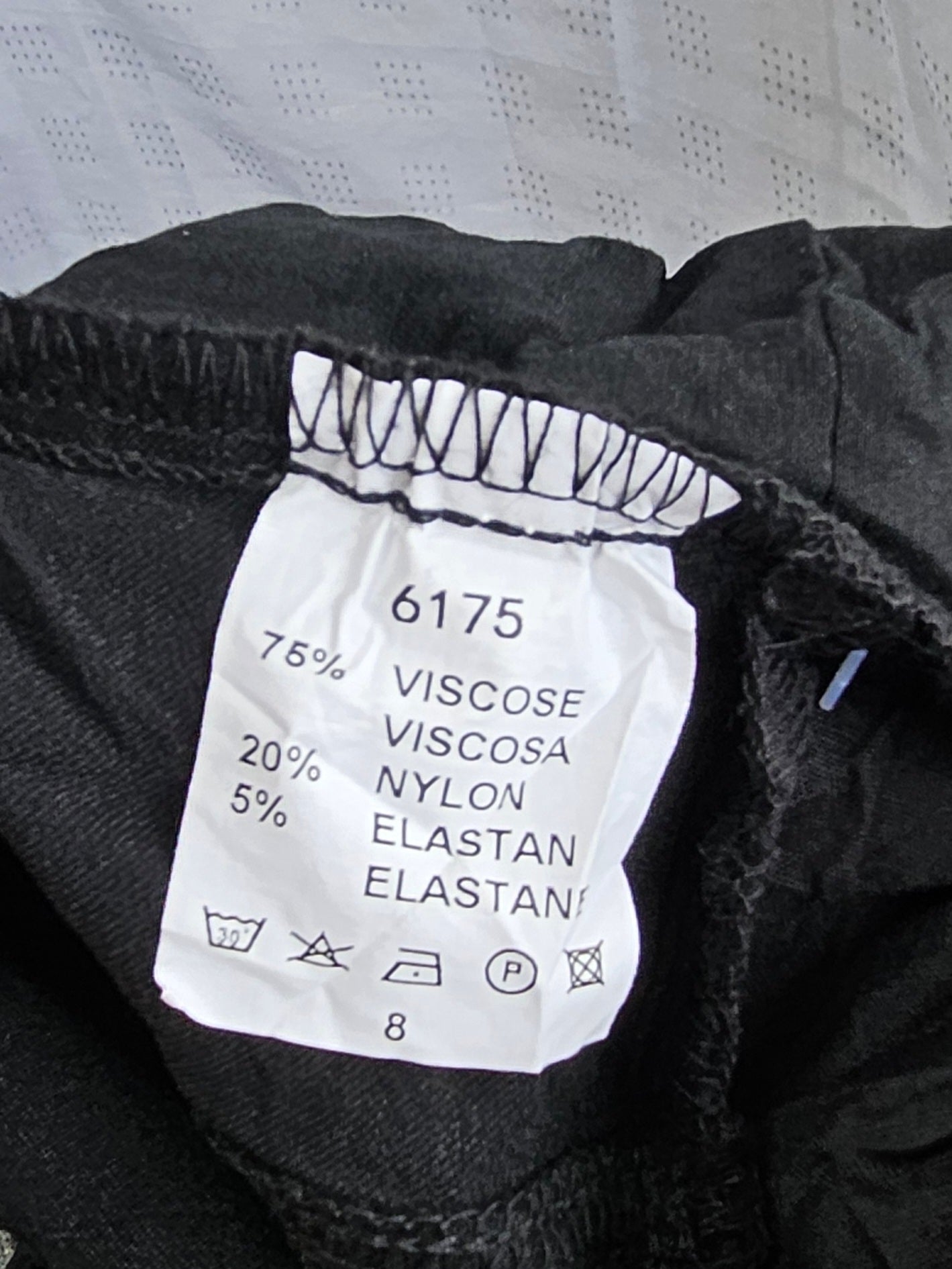3/4 Shiny-Stretchhose, grau, Grösse onesize 38 bis 42 (knappe 44) von ISSIMA
