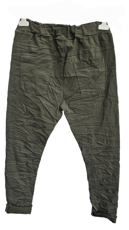 Stretchhose matt, dunkel militärgrün, onesize 38 bis 42/44 von ISSIMA