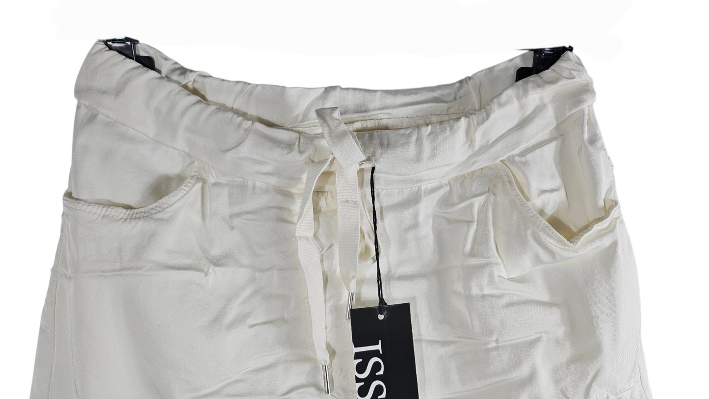 Shiny-Stretchhose, wollweiss, Grösse onesize 38 bis 42/44 von ISSIMA