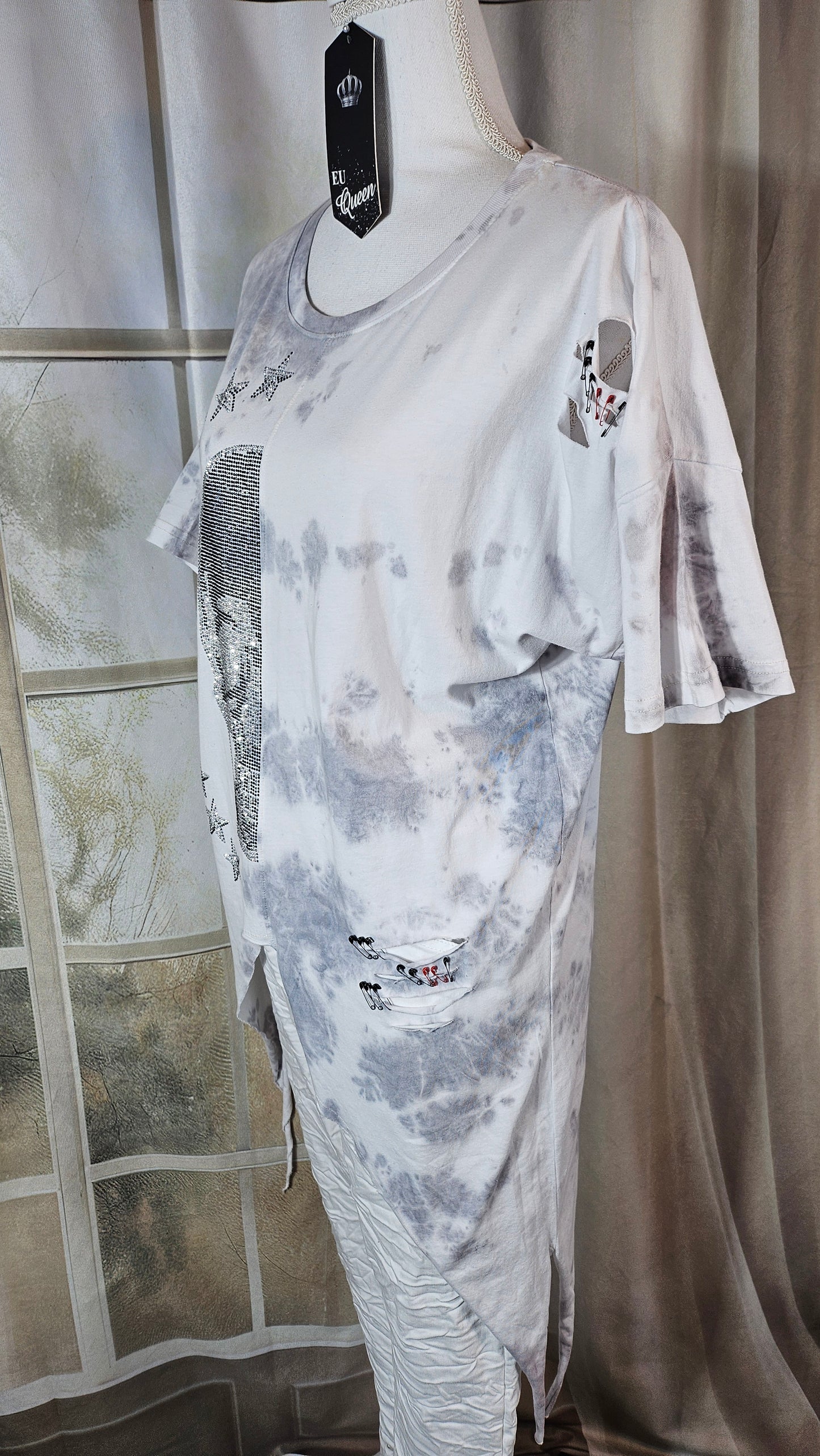 Tshirt grau/weiss "Skull", Grösse S, M, L & XL von EU-QUEEN
