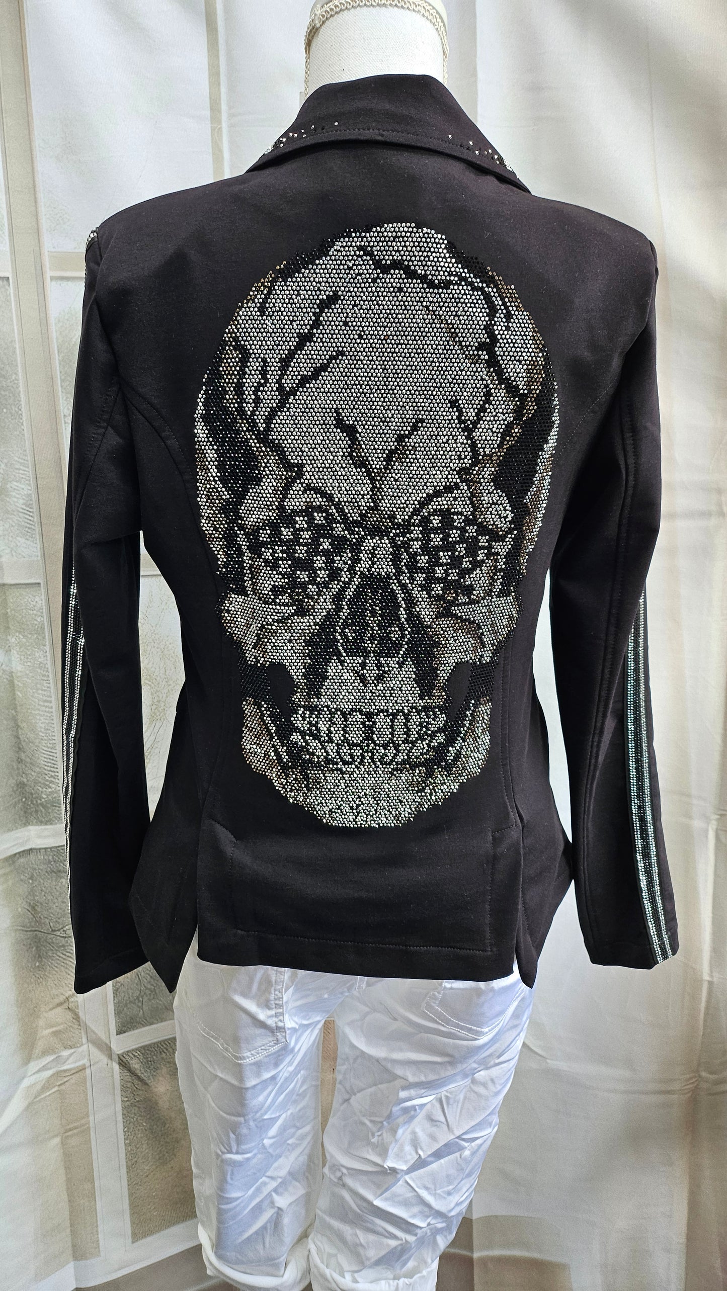 Kurzblazer "Skull", Grösse S & M von EU-QUEEN