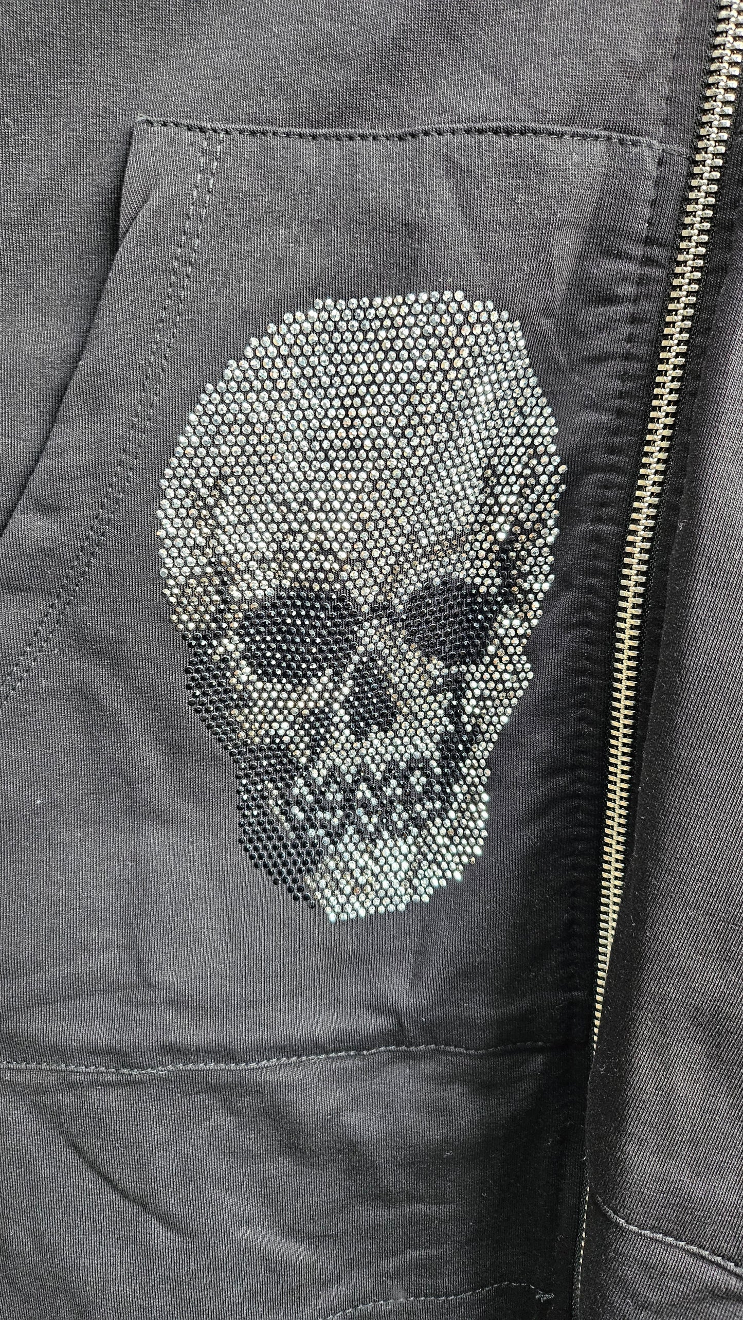 Kapuzencardigan "Skull" schwarz, Grösse L (oversize 44) von EU-QUEEN
