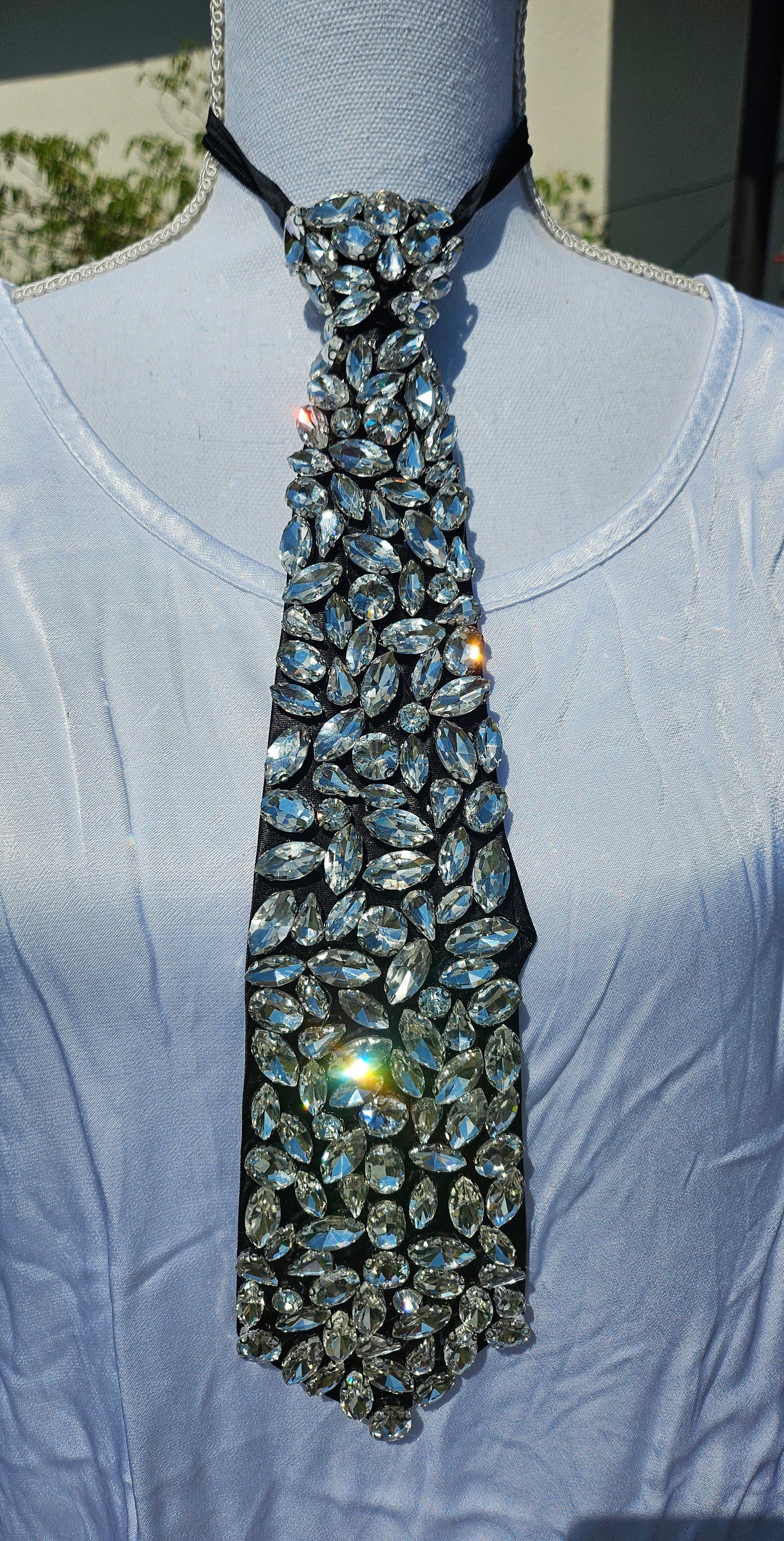 Kravatte mit bling bling