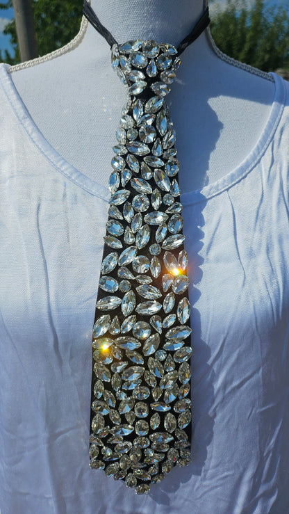 Kravatte mit bling bling