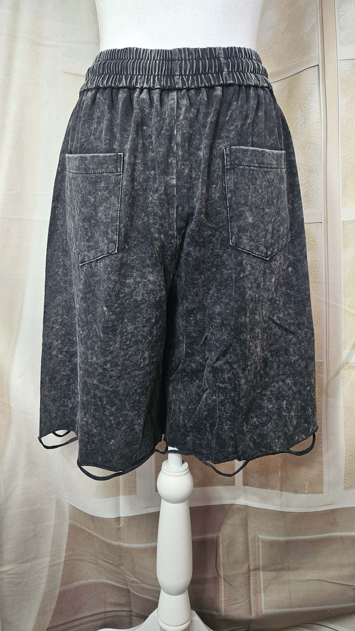 Bermudas "Mickey Bling Bling" schwarz, Grösse S/M & M/L von ROSE