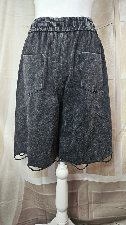 Bermudas "Mickey Bling Bling" schwarz, Grösse S/M & M/L von ROSE