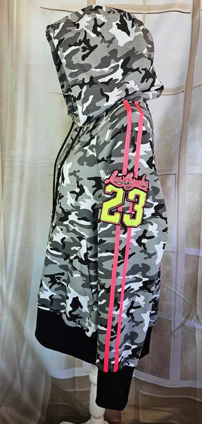 Sweatjacke "Zebra cool", Grösse onesize 38 bis 44/46 von ROSE