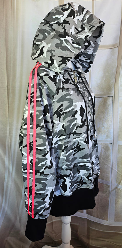 Sweatjacke "Zebra cool", Grösse onesize 38 bis 44/46 von ROSE