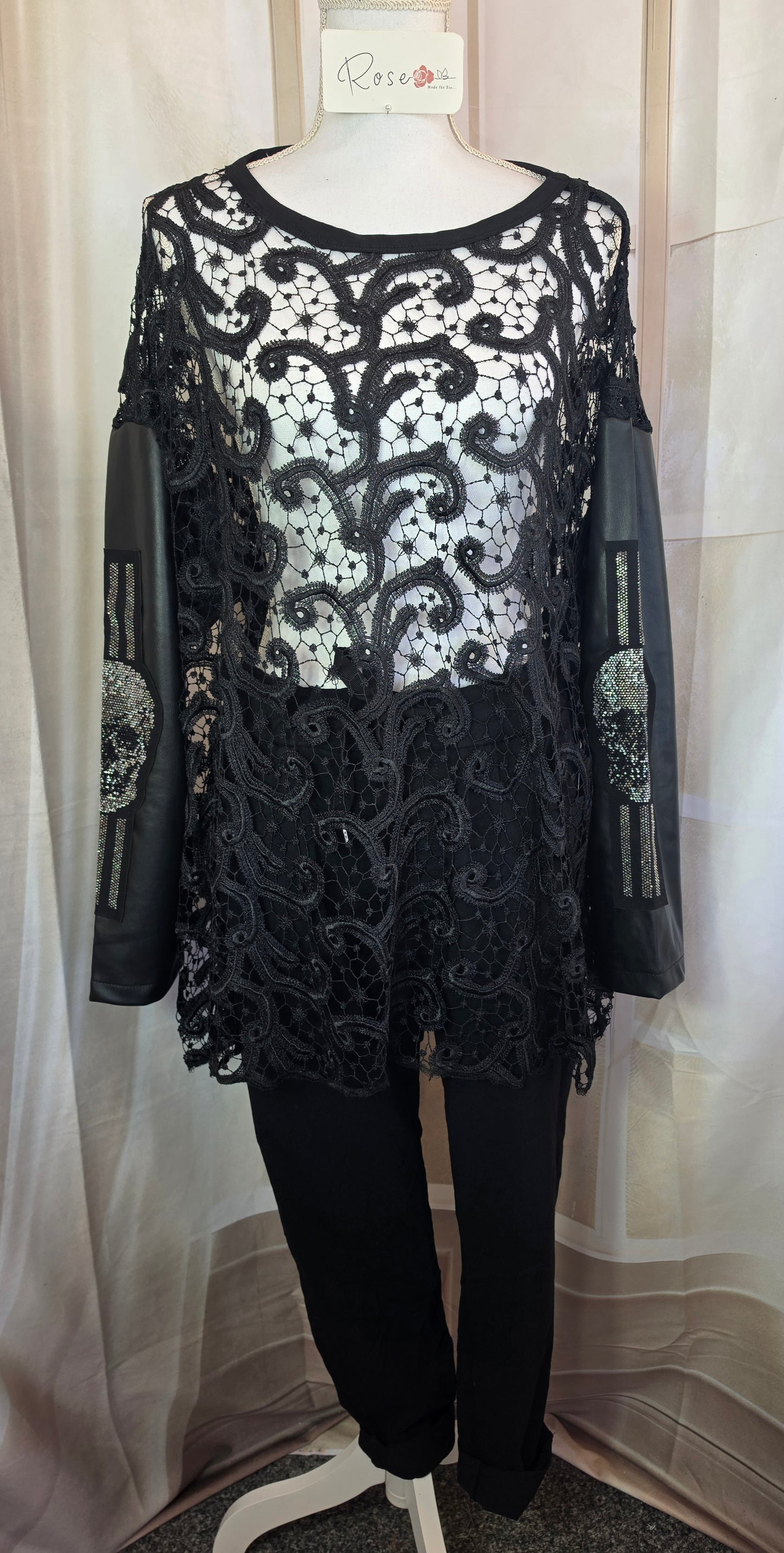 Bluse "Skull", Grösse onesize 38 - 44/46 von ROSE