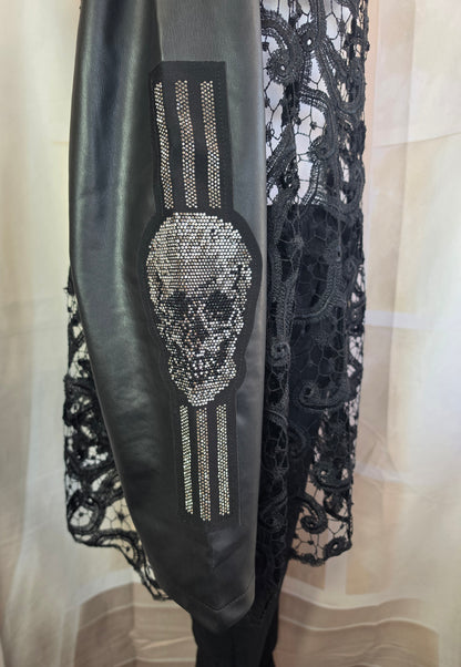 Bluse "Skull", Grösse onesize 38 - 44/46 von ROSE