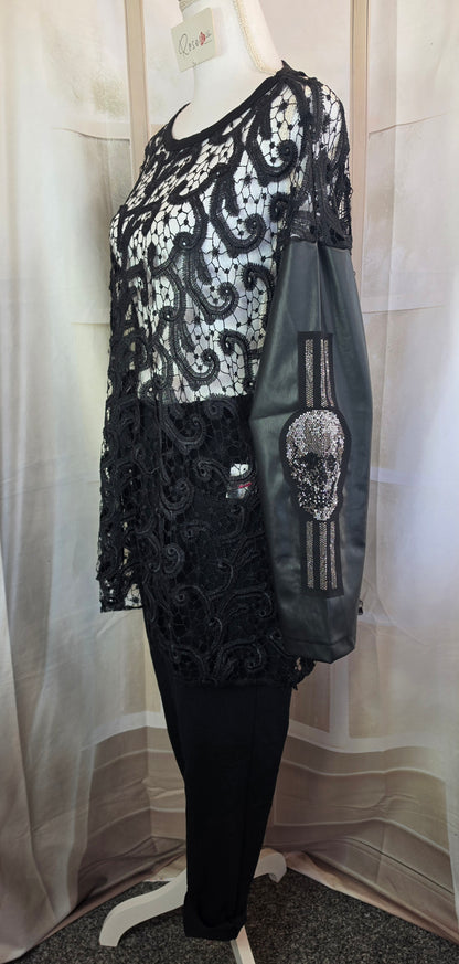 Bluse "Skull", Grösse onesize 38 - 44/46 von ROSE
