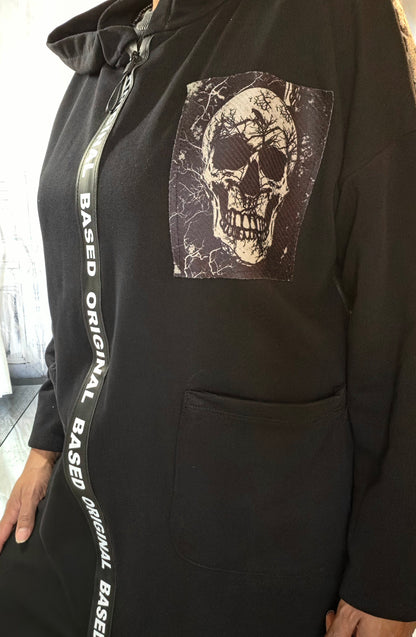 Kapuzenjacke lang schwarz "Skull", Grösse 38-44