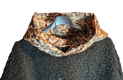 Kapuzenpullover "ICONIC" schwarz, onesize 40 bis 44 von ISSIMA