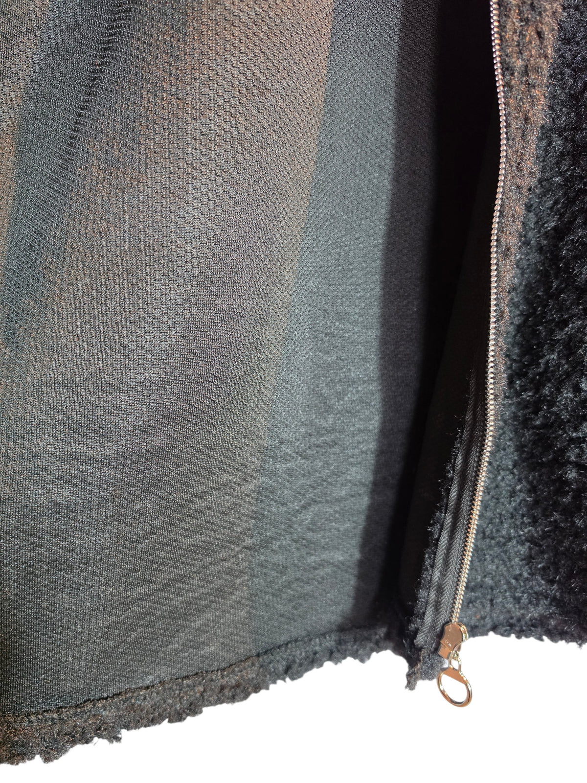 Kapuzenjäggli "Leo" schwarz, onesize 38 bis 44 von ISSIMA