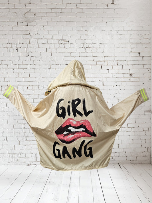 Leichte Übergangsjacke mit Kapuze "Girl Gang" beige Onesize bis 44