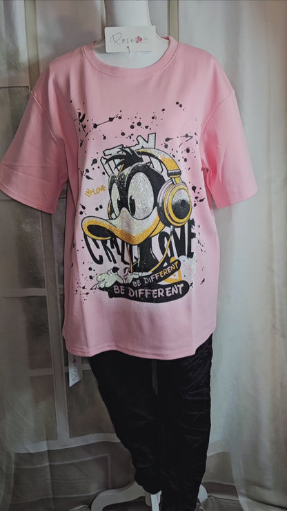 Tshirt rosa "Daffy D.", Gr. onesize bis 44 von ROSE