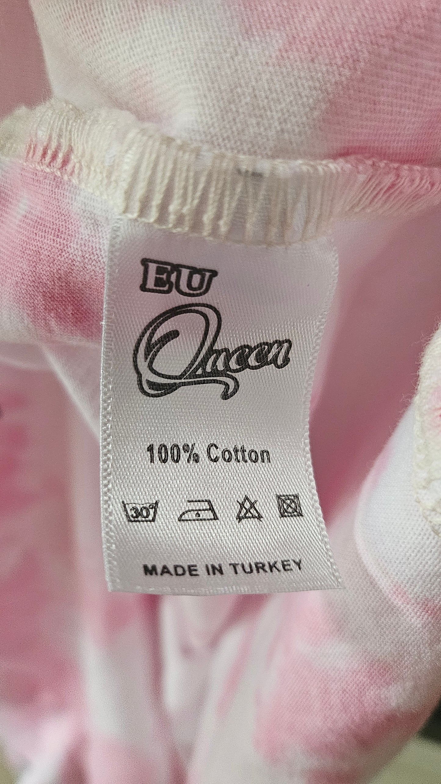 Tshirt rosa/weiss "Skull", Grösse M & XL von EU-QUEEN