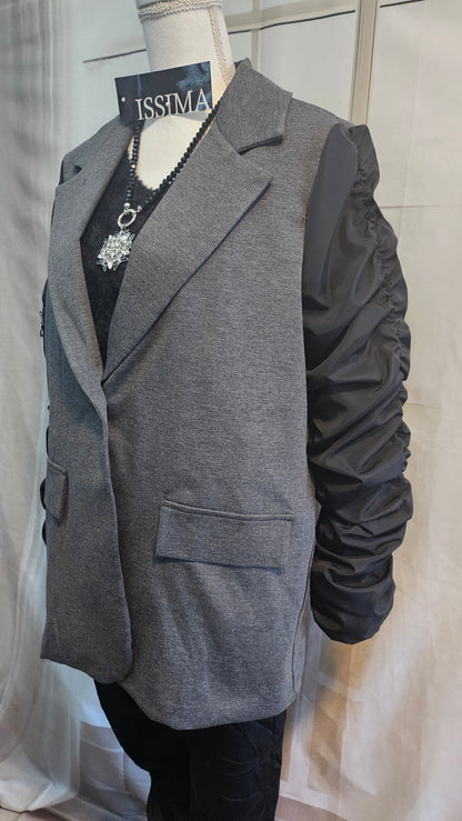 Blazer gris/noir à manches volantées, taille 40/42 de ISSIMA